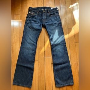 DIESEL “Zatiny” Bootcut Jeans.